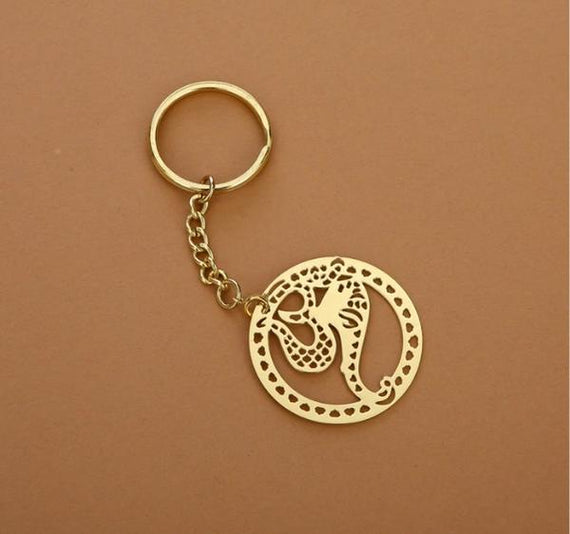 Buy handcrafted pure brass gold finish key chain rings online Buy handcrafted pure brass gold finish key chain rings online